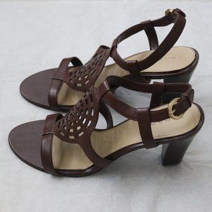 Tahari Kendra Brown Leather Open Toe Sandals 10 Shoe